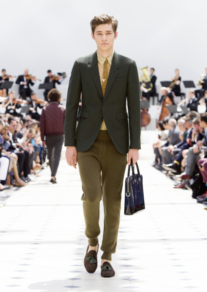 Burberry new arrivals roma 2016